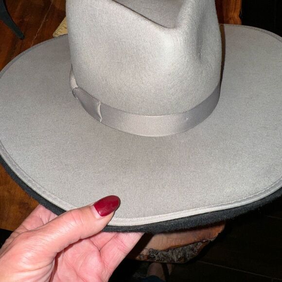 Lack of Color STONERANCH Wide-Brim Fedora Hat in stone gray - Picture 7 of 10